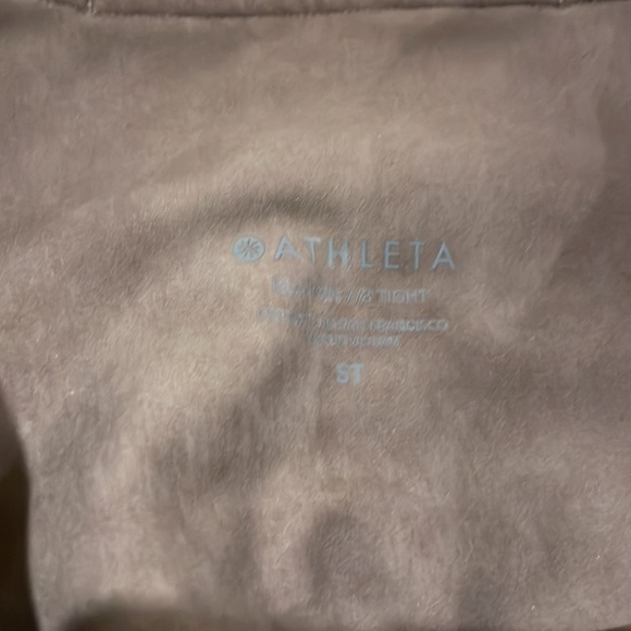 Athleta Ombré 7/8 Tights - Picture 3 of 3